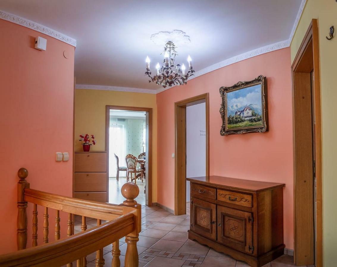 Apartma Ajda Komenda Zewnętrze zdjęcie