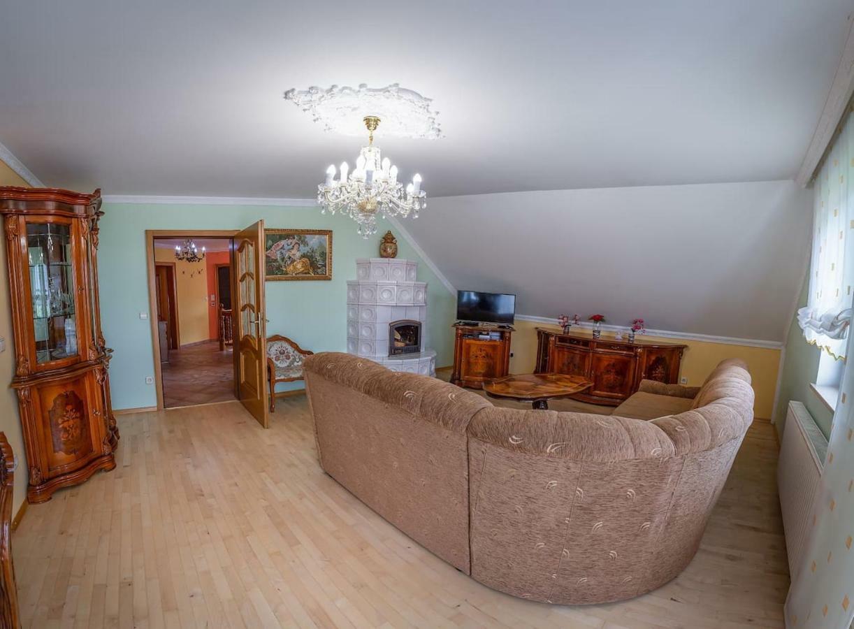 Apartma Ajda Komenda Zewnętrze zdjęcie